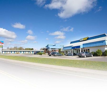 Motel Claude Degelis Exteriér fotografie