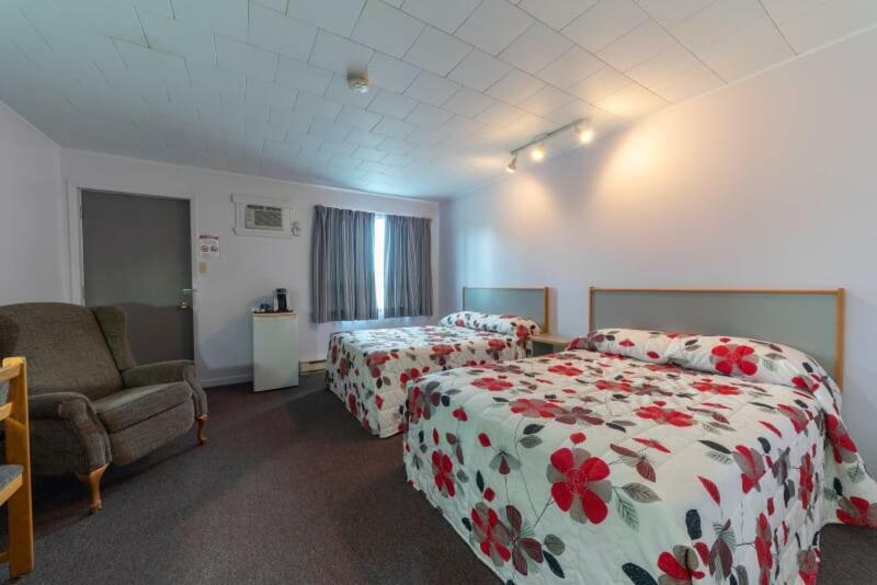 Motel Claude Degelis Exteriér fotografie