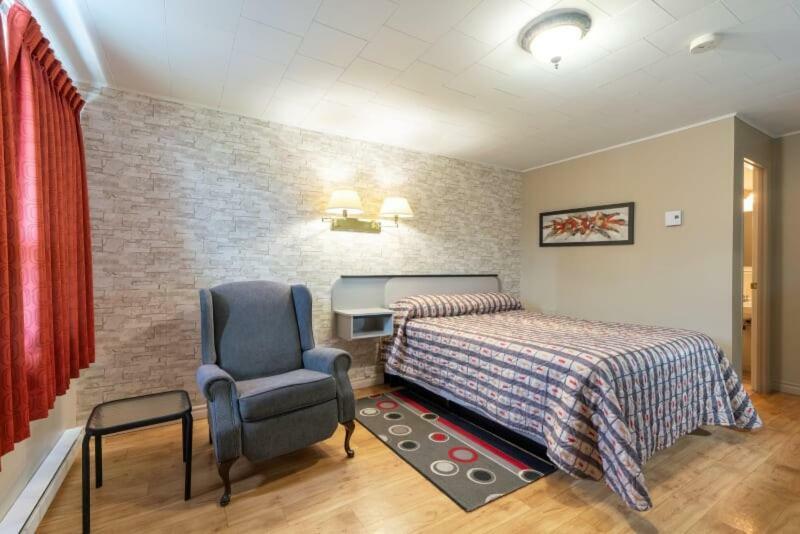 Motel Claude Degelis Exteriér fotografie